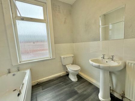 3 bedroom terraced house to rent - Photo 4