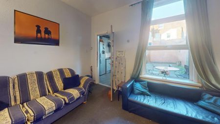 5 bedroom house to rent - Photo 3