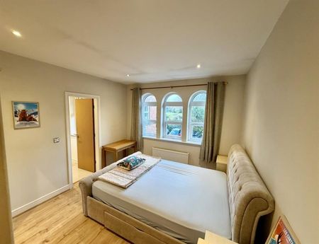 2 Bedroom Apartment To Let - Photo 3