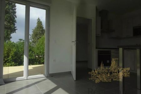 LA TURBIE : 2 pièces, jardinet, garage - Photo 5