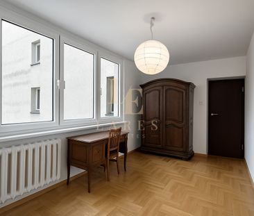 Mieszkanie przy Rondzie Wiatraczna | Balkon - Фото 5