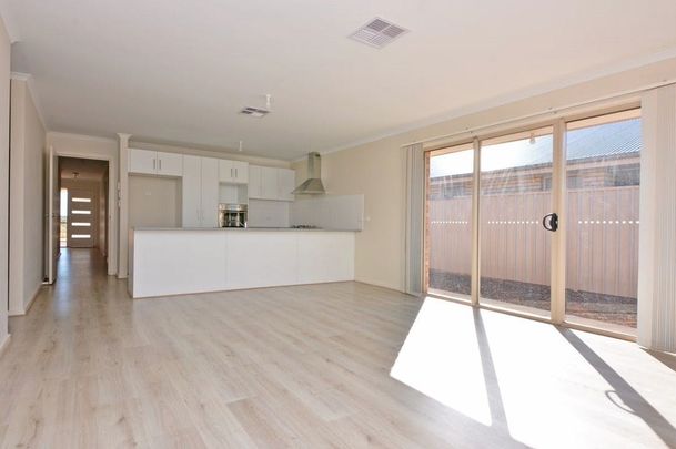 2 Warnes Avenue - Photo 1
