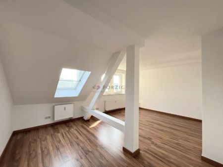 Wunderschöne DG-Wohnung mit Einbauküche und Balkon - Foto 5