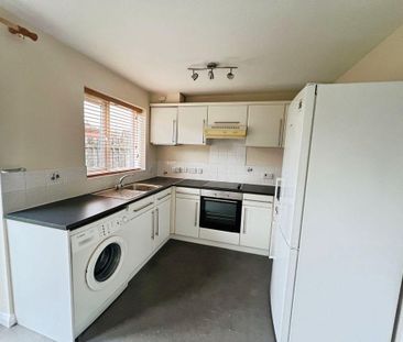 2 bedroom semi-detached house to rent - Photo 6