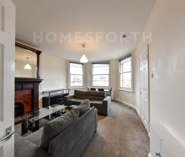 2 Bedroom Flat - Photo 2