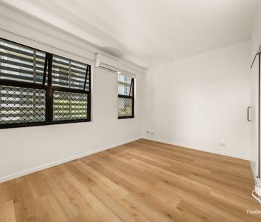 Tropical Oasis in Central Teneriffe - Photo 4