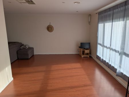 Morphett Vale - Photo 4