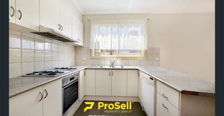 This home is sure to impress. - Photo 3