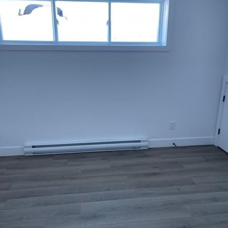 Très beau 4 1/2 Saint-Mélanie - Photo 4