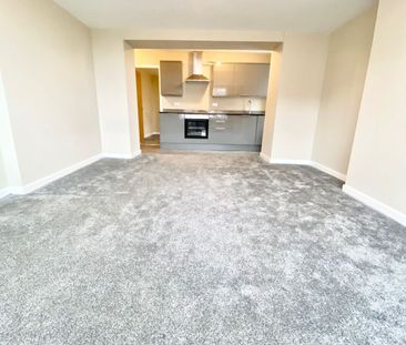 Home - Rooms - FLAT 2, 15 MOUNT VERNON ROAD S70 4DF - Photo 2