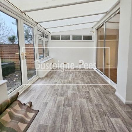 Bridgewood Road, KT4 - Photo 1