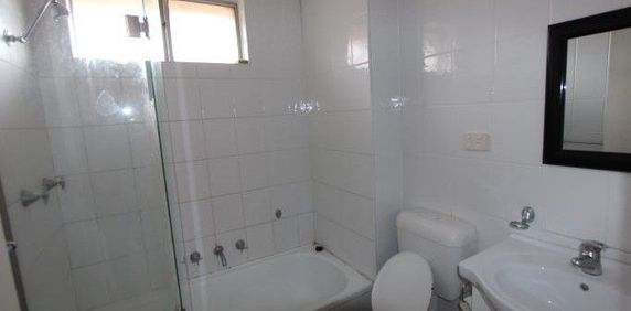 2 Bedroom Unit for Lease in Warwick Farm ! - Photo 2