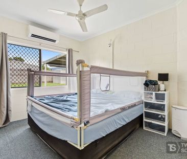 25 Ravizza Drive, Edmonton - Photo 2