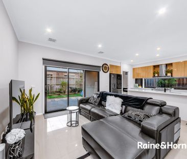 26 Omeara Crescent, Cranbourne East, VIC 3977 - Photo 6