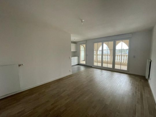 Location Appartement 3 pièces 69m² LE PLESSIS ROBINSON 92350 - Photo 1