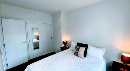 HARBOUR OAKS - Level 7 - Furnished One bedroom... - Photo 3