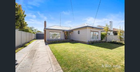 Well-Positioned Two-Bedroom Home Close to Local Amenities - Photo 4