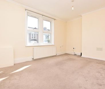 3 bedroom maisonette to rent - Photo 1