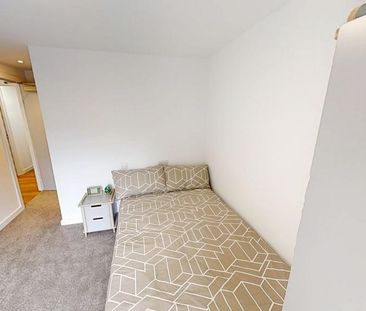 3 bedroom apartment to rent - Photo 4