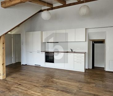 SPACIEUX ET RÉNOVÉ - Photo 2