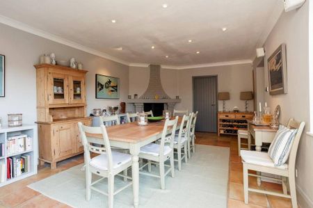 7 bedroom detached house to rent - Photo 3