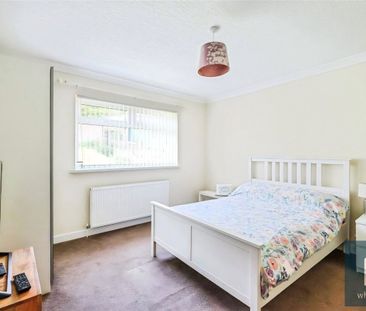 Weatherhill Crescent, Birchencliffe, Huddersfield, HD3 - Photo 2