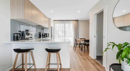 Immaculate townhouse! - Photo 4