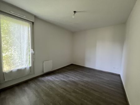 Location Appartement 2 pièces 53m² LE PEAGE DE ROUSSILLON 38550 - Photo 4