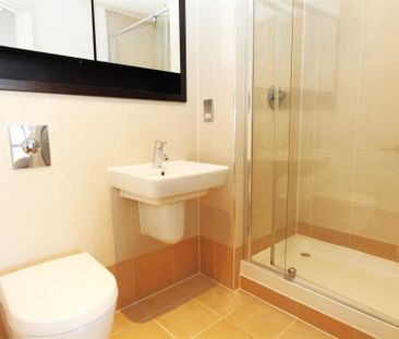 Crozier House, Leeds City Centre, LS10 1LQ - Photo 2