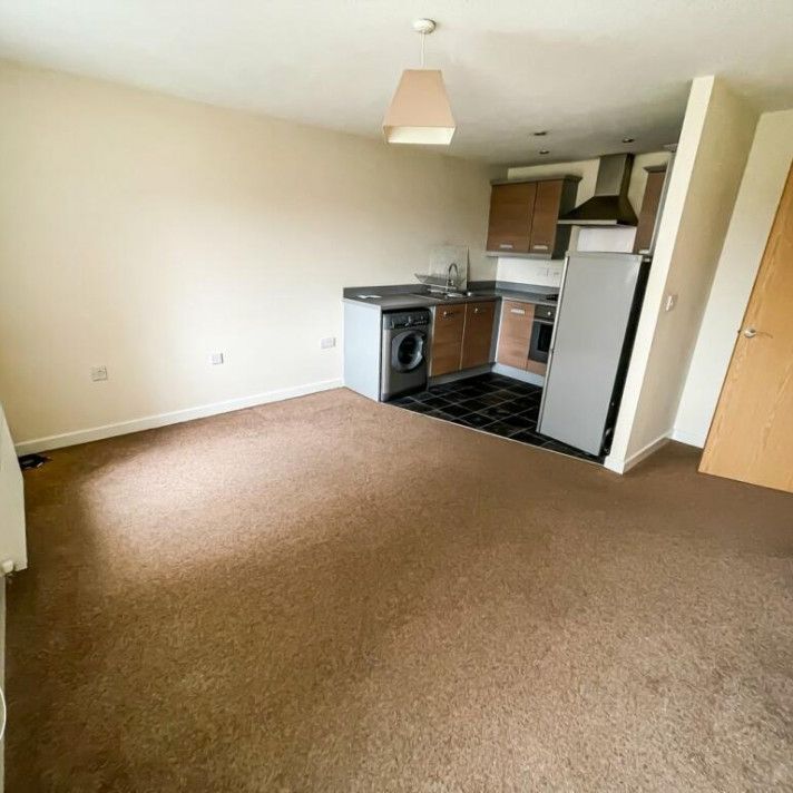 Rylands Drive - Warrington - WA2 - Photo 1