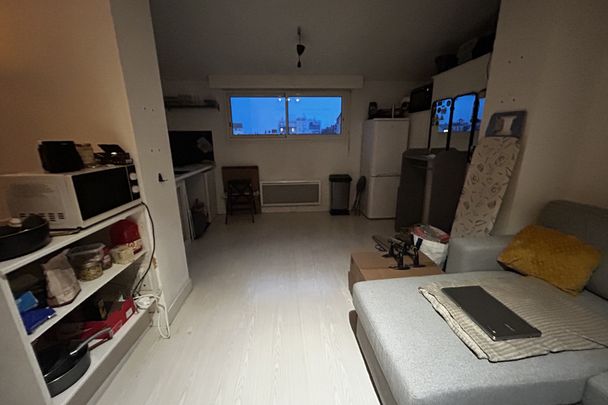 BORDEAUX JARDIN PUBLIC, T1 dans très bel immeuble pierre. - Photo 1