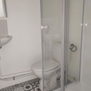 Location Appartement 1 pièce 12m² BARENTIN 76360 - Photo 2