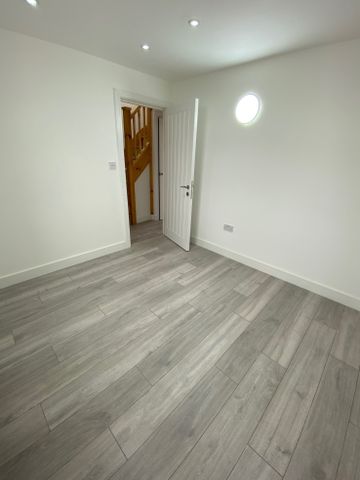 £2,900 PCM, Spacious and Newly Refurbished Five Double Bedroom, Two Bathroom Maisonette in Clare Road, Grangetown, Cardiff, CF11 6RS - Photo 3