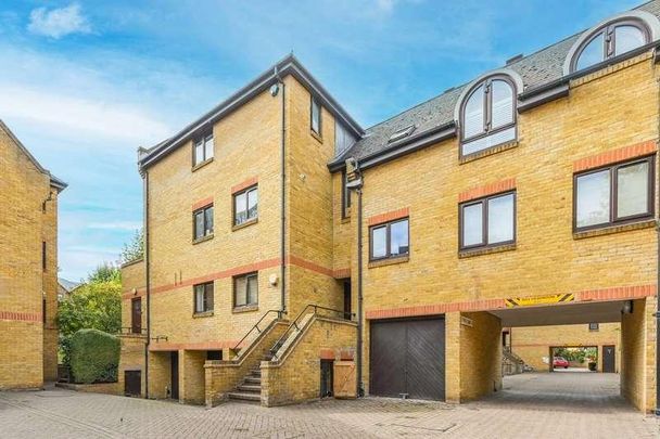 Fowey Close, Wapping, E1W - Photo 1