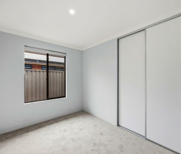 Four Bedroom Dual Living Property! Brand New! - Photo 4