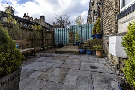 3 bedroom terraced house to rent - Photo 5