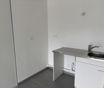 Location Appartement 2 pièces 45m² ORLEANS 45000 - Photo 2