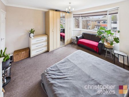 2 bedroom maisonette to rent - Photo 4