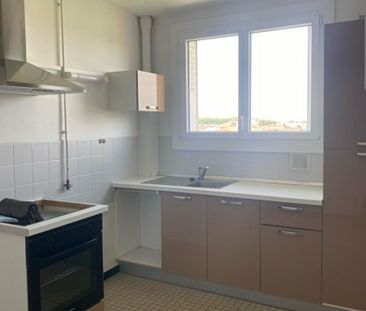 Location Appartement 3 pièces 75m² - Photo 6