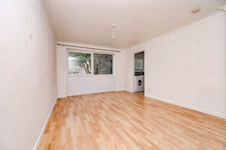 Datchet Close - Photo 3