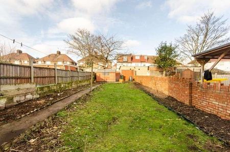 Derek Avenue, Wembley, HA9 - Photo 3