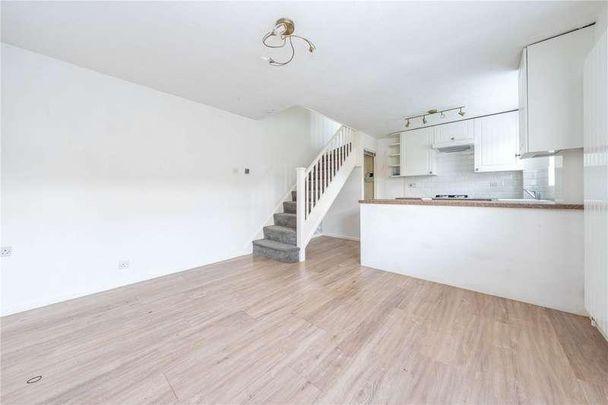 Finglesham Court, Maidstone, ME15 - Photo 1