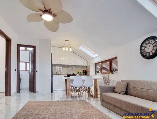 Casa deosebita, pretabila si pentru doua familii, Craiter, B - Fotografie 1