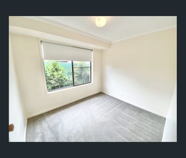 Neat And Tidy Family Home - Photo 5