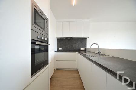 Recent appartement met ruim terras en garage te huur in Ieper. - Photo 5