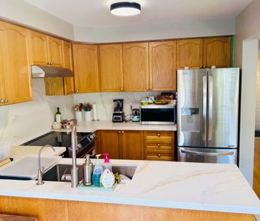 For Lease - 6 Hollingsworth Circle, Brampton, Ontario - Photo 6