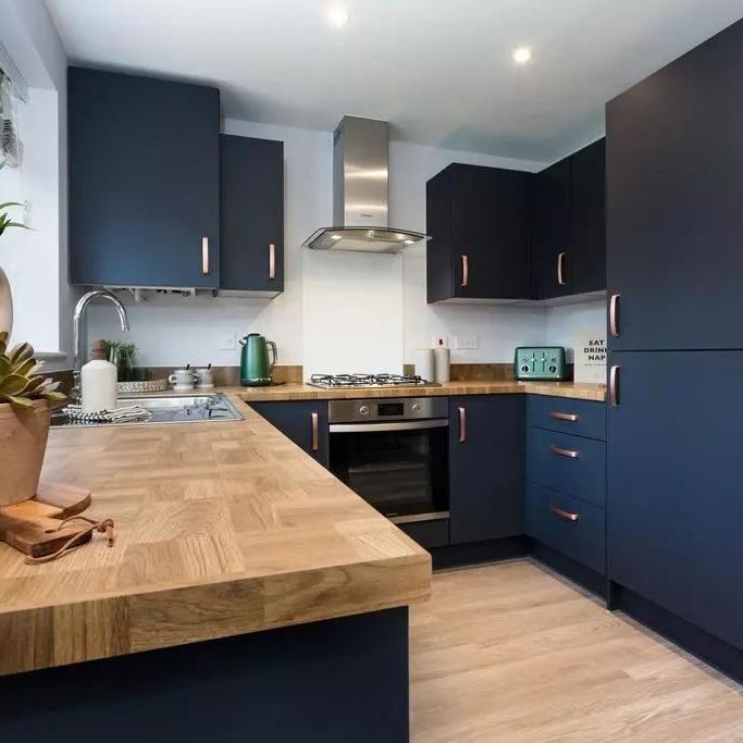 3 bedroom terraced house to rent - Photo 1