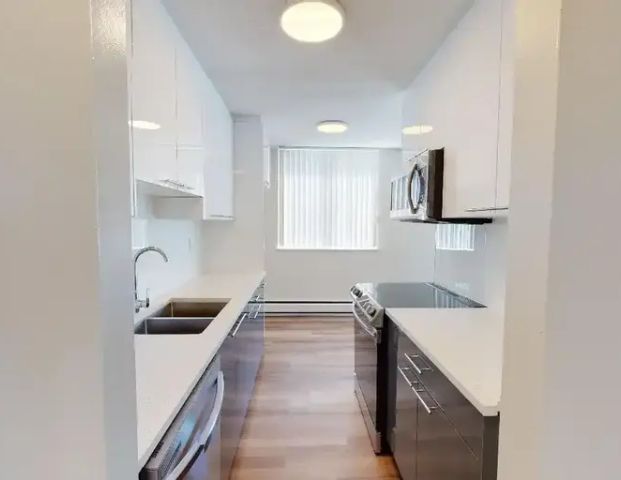 1355 West 14th | 1355 W 14th Ave, Vancouver - Photo 1