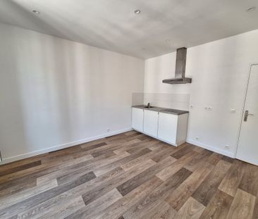 Location Appartement 2 pièces 29m² POISSY 78300 - Photo 1