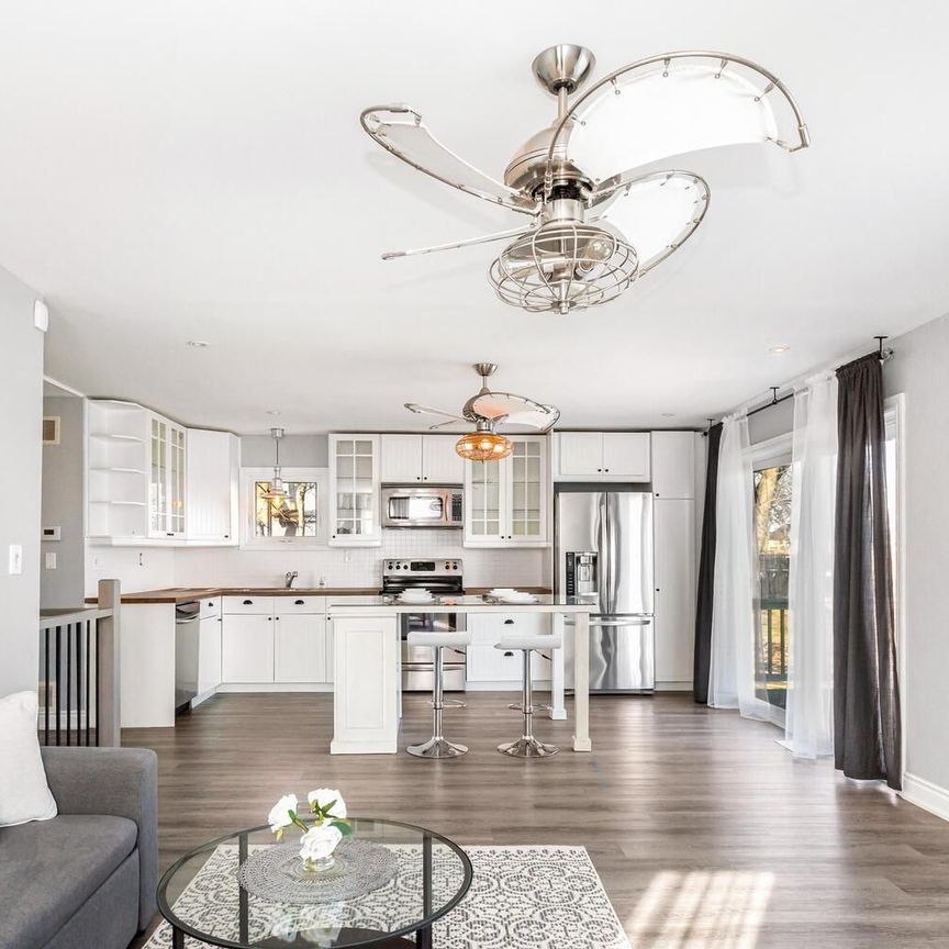 For Lease - 18 1/2 LAKESHORE Drive, Hamilton, Ontario - Photo 1